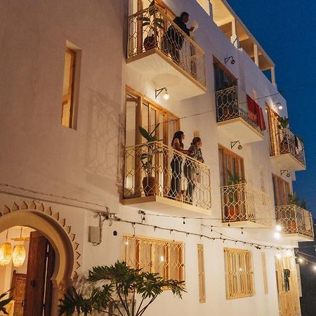 Blue Waves Boutique Hostel Tamraght المظهر الخارجي الصورة