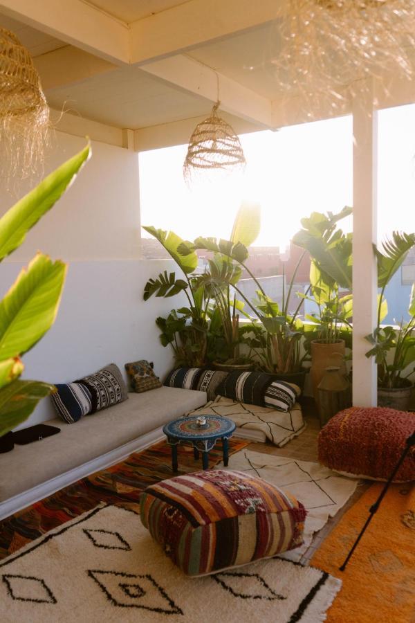 Blue Waves Boutique Hostel Tamraght المظهر الخارجي الصورة