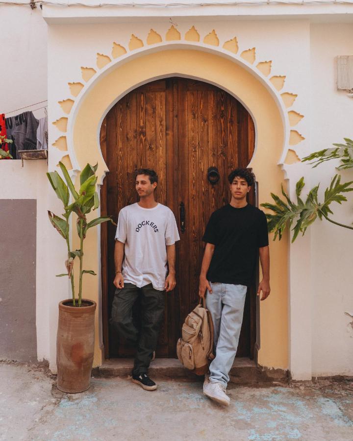 Blue Waves Boutique Hostel Tamraght المظهر الخارجي الصورة