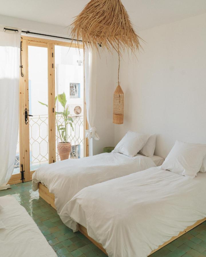 Blue Waves Boutique Hostel Tamraght المظهر الخارجي الصورة
