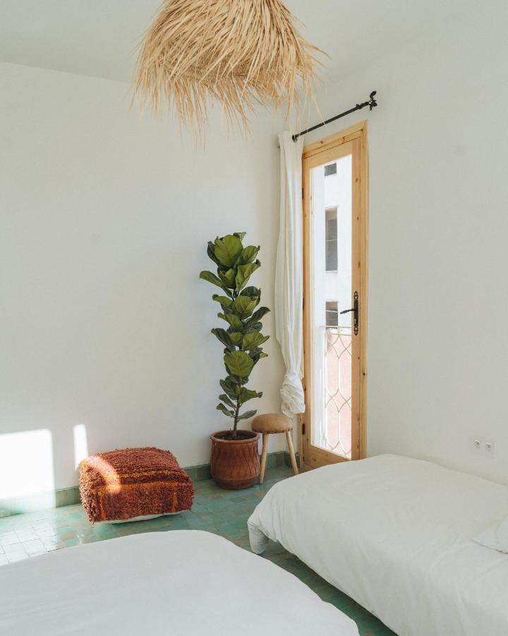 Blue Waves Boutique Hostel Tamraght المظهر الخارجي الصورة