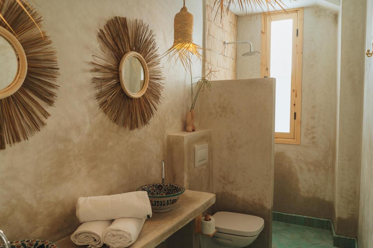 Blue Waves Boutique Hostel Tamraght المظهر الخارجي الصورة