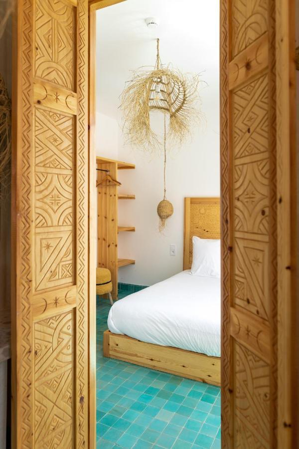 Blue Waves Boutique Hostel Tamraght المظهر الخارجي الصورة