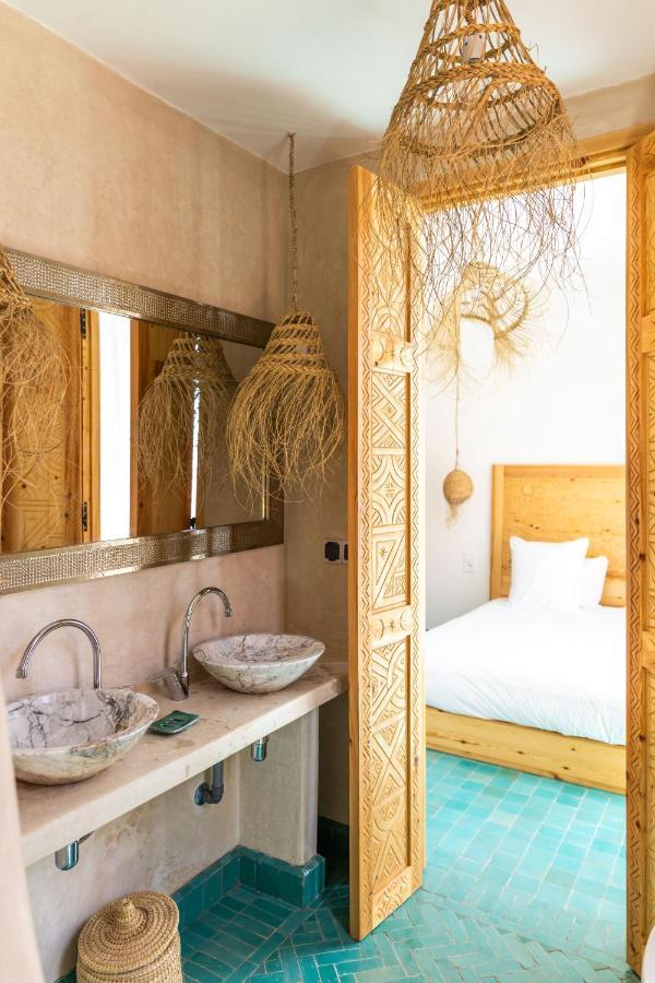 Blue Waves Boutique Hostel Tamraght المظهر الخارجي الصورة