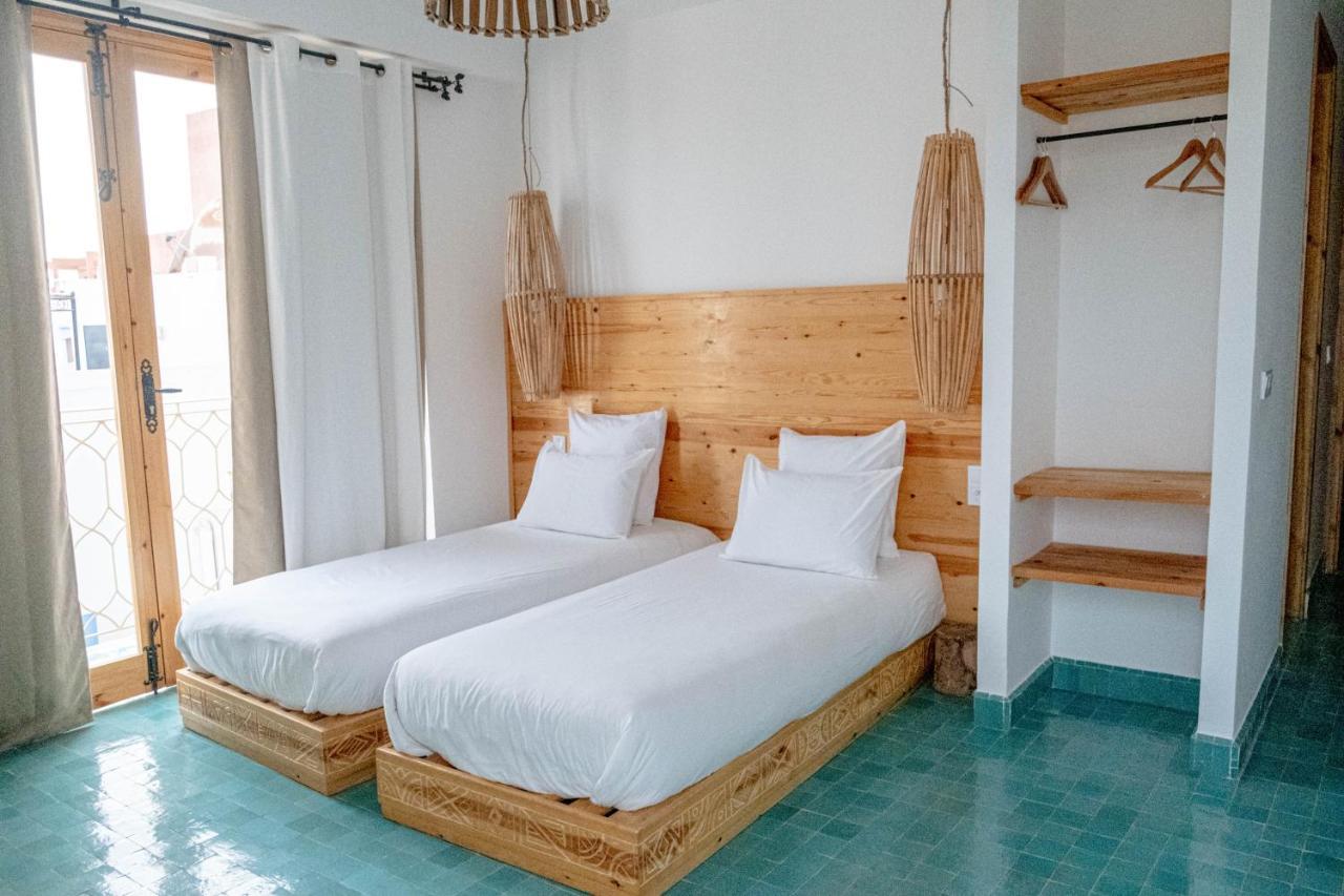 Blue Waves Boutique Hostel Tamraght المظهر الخارجي الصورة